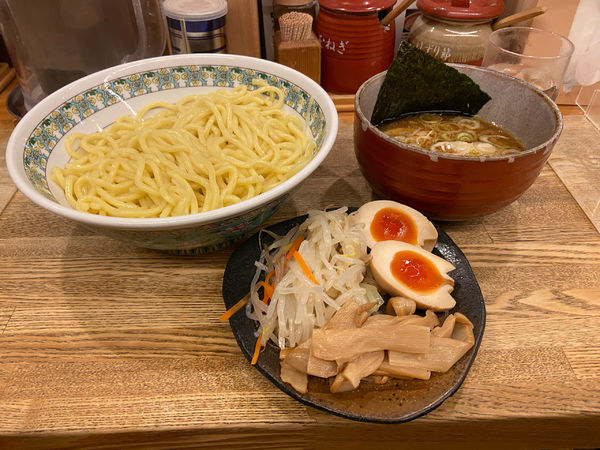 「つけ麺 中盛り あつもり」@つけ麺屋 やすべえ 新宿店の写真