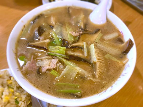 「しいたけそば￥870」@中華料理 十八番 八丁堀店の写真