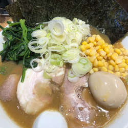 豚骨ラーメン