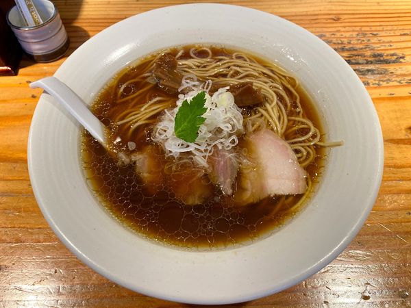 「醤油そば ９００円」@麺処 篠はらの写真