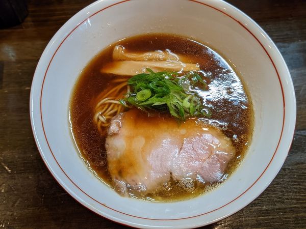 「醤油ラーメン」@自家製麺 麺や なかよしの写真
