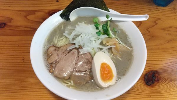 「こってり煮干しそば中」@中華そば うまてつの写真