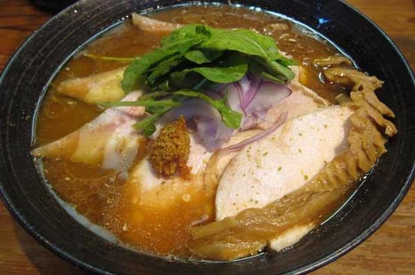 「チャーシュー味噌ラーメン　1,150円＋味玉　100円」@ラーメン屋 トイ・ボックスの写真