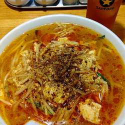 四川風サンラーマーボー麺　990円