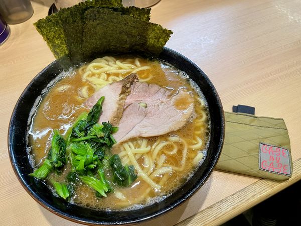 「ラーメン（中）」@輝道家直系 皇綱家の写真
