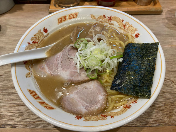 「旭川醤油らーめん」@北海道らーめん 味八の写真