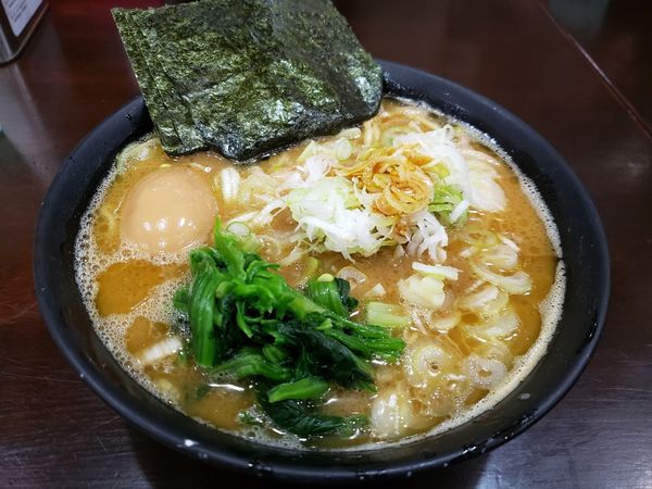 「ラーメン　ネギ　味玉」@杉田家 千葉祐光店の写真