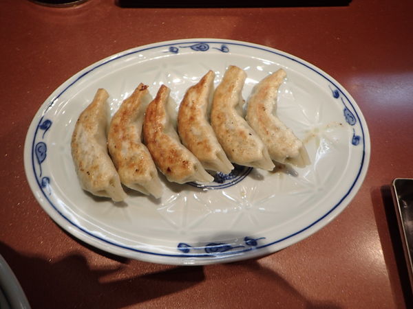 「餃子(350円)」@青龍の写真