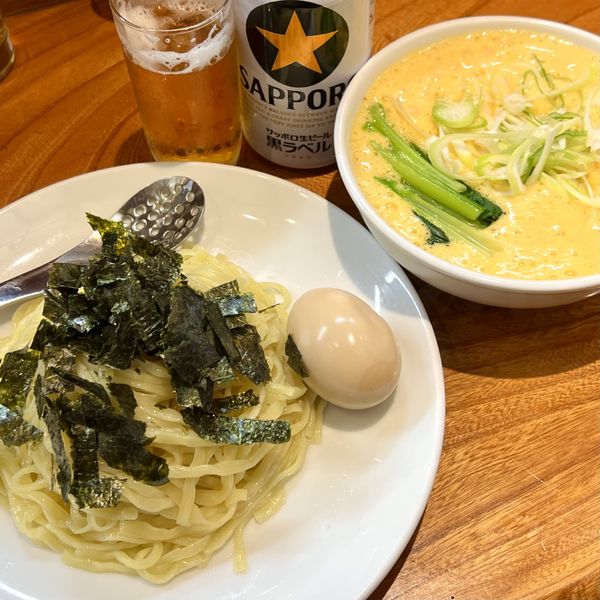 「納豆ざるらぁめん＋缶ビール（サッポロ黒ラベル）」@神田らぁめん 悠 HARUKAの写真