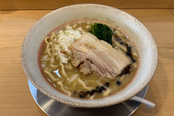 「【限定】鶏白湯(太麺) 900円」@中華そば すばる食堂の写真