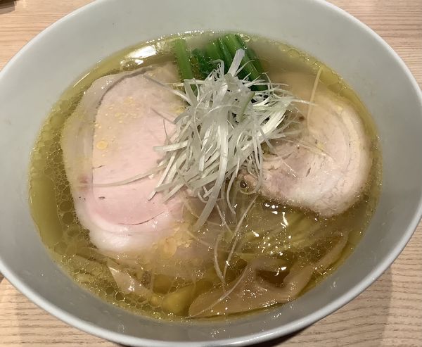 「塩らぁ麺」@中村麺三郎商店の写真
