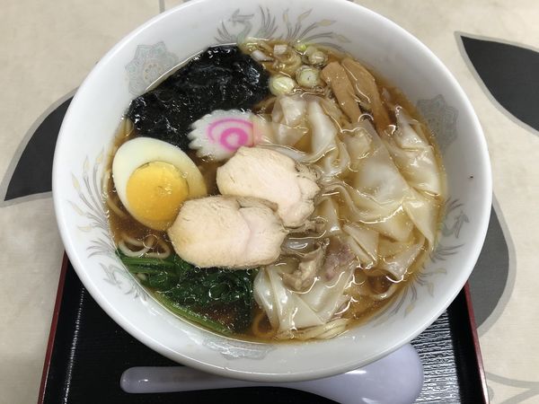「ワンタンメン（700円）」@永盛食堂の写真