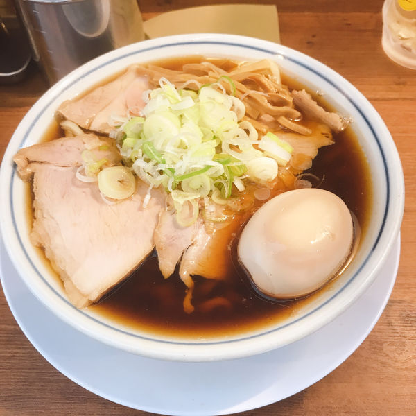 「中華そば 味玉」@煮干し中華そば 小松屋の写真