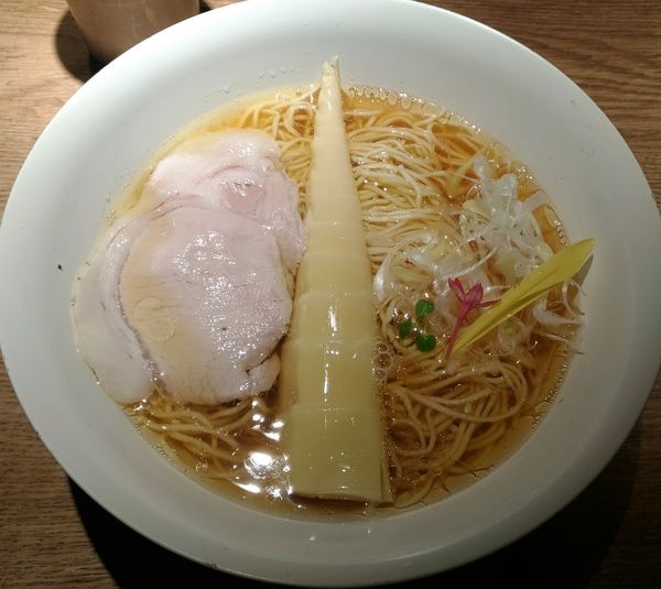 「醤油+豚肩ロース」@楢製麺の写真