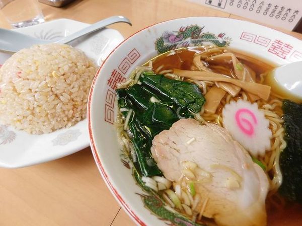 「醤油ラーメン￥７００、半チャーハン￥３６０」@支那そば ふなとりの写真