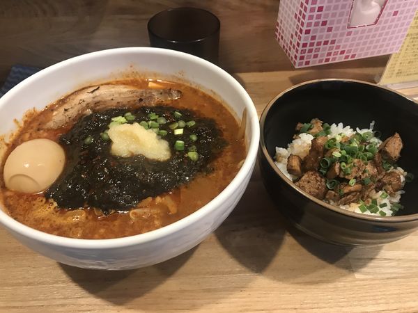 「ブラックラーメン　￥850」@まっちゃんラーメン 一筋 葛飾立石本店の写真