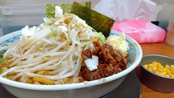 「#濃厚カレー担々麺 #野菜 #コーン #920円」@ラーメン ぶぅさんの写真
