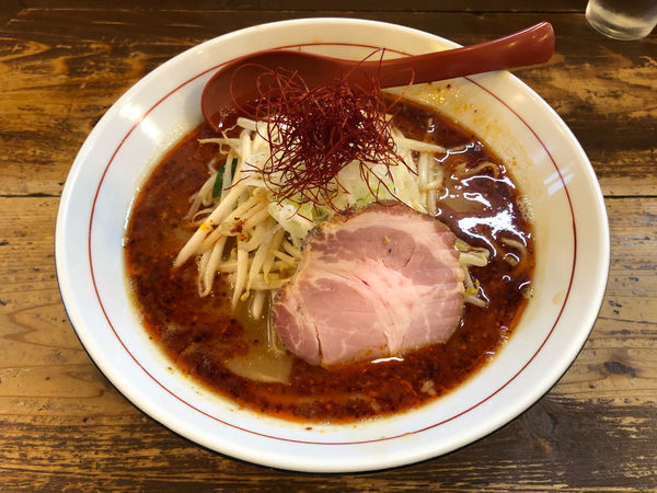 「辛味噌らーめん」@東京味噌らーめん 鶉の写真