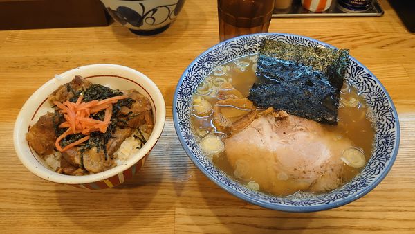 「中華そば 780円 + 豚ばらごはん 350円」@中華そば専門 とんちぼの写真