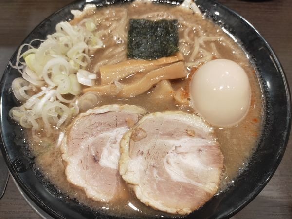 「特製中華そば」@六厘舎 上野店の写真