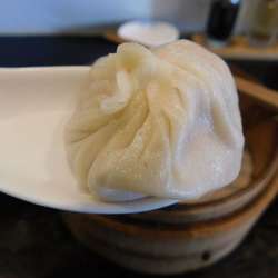 ランチに３つ付いてくる小籠包￥？