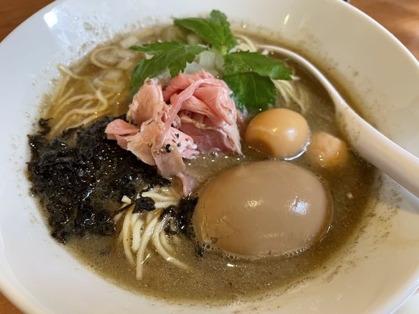 「烏賊煮干しそば　焼き鯵茶漬け」@煮干中華そば 鈴蘭 新宿店の写真