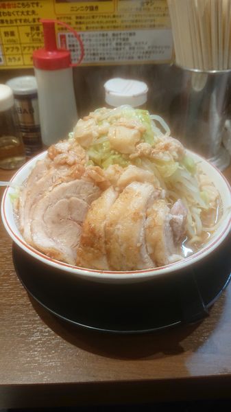 「大ぶたW  野菜  ニンニク  油  カラメ」@豚山 大森店の写真