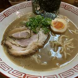 濃厚中華そば(700円)