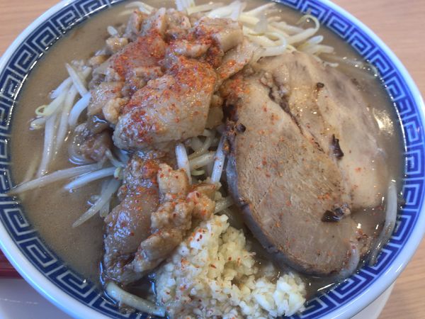 「期間限定：ニンニク特もやし豚骨ラーメン759円」@大志軒 黒岩店の写真