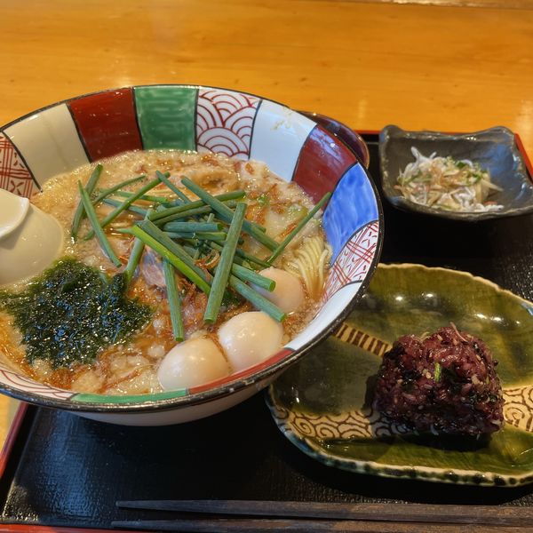 「星火ラーメンと黒米のおにぎり膳」@旬魚菜・炭火焼・鍋・星火の写真
