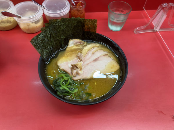 「チャーシュー麺　のり　ライス」@ラーメン杉田家の写真