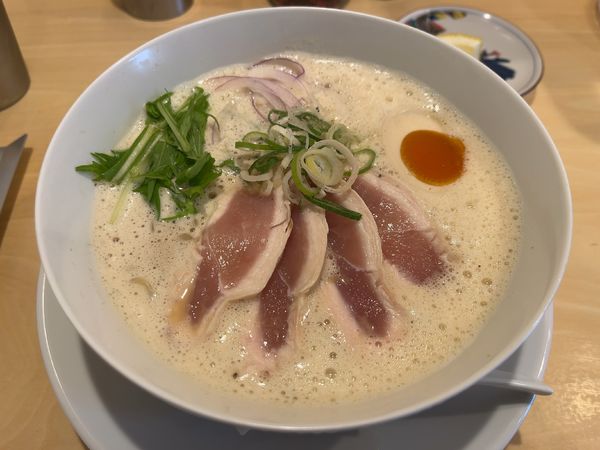「鶏白湯ラーメン」@鶏そば 久遠の写真