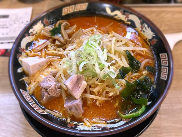 「辛味噌らーめん¥880」@北海道らーめん みそ熊 御徒町駅前店の写真