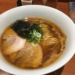 醤油らぁ麺