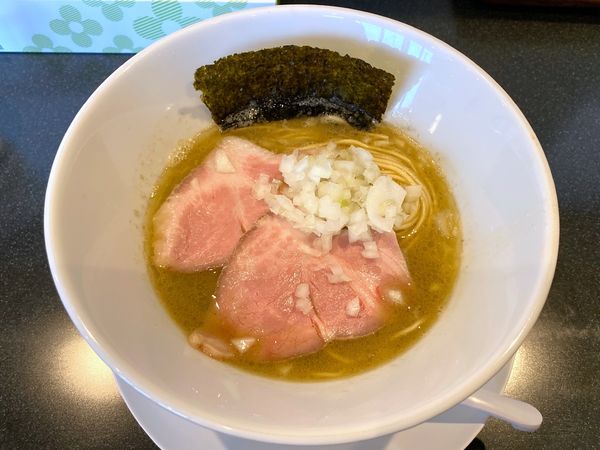 「煮干中華そば ８５０円」@煮干中華蕎麦 舞〜Mau〜の写真