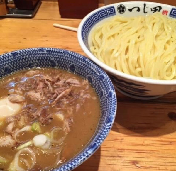 「濃厚豚崩しつけ麺」@つじ田 神田御茶ノ水店の写真