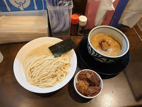 「鳥豚魚介つけめん中+チャーシューぶつ」@ラーメン ますだやの写真