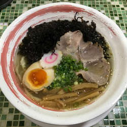 岩のり塩中華そば　900円