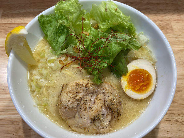 「特製鶏白湯麺」@トクベツ。の写真