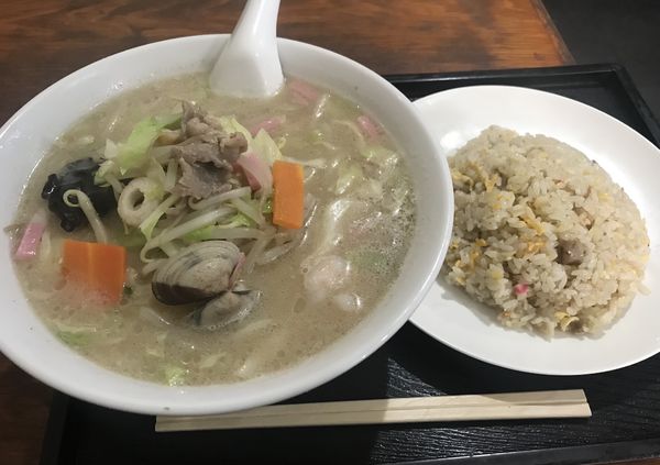 「本日の日替り チャンポン&ハーフチャーハン ¥750」@中華つばめの写真