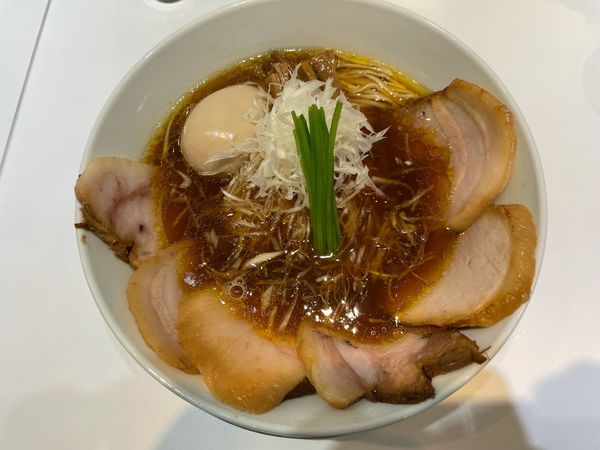 「醤油アニマル　(フルトッピング)」@上方レインボーの写真