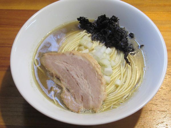 「白醤油（850円）」@煮干中華ソバ イチカワの写真