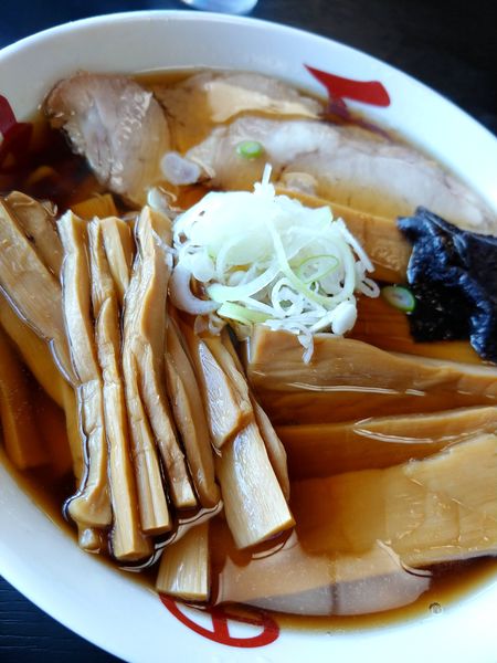 「メンマ中華そば「あっさり」・チャーシュー乗せ」@中華そば処 琴平荘の写真