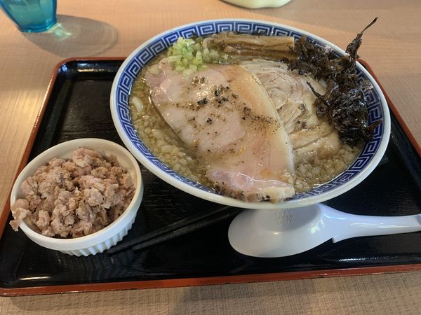 「ツバメ三条〜背脂煮干し生姜醤油ラーメン〜」@大勝軒てつの写真
