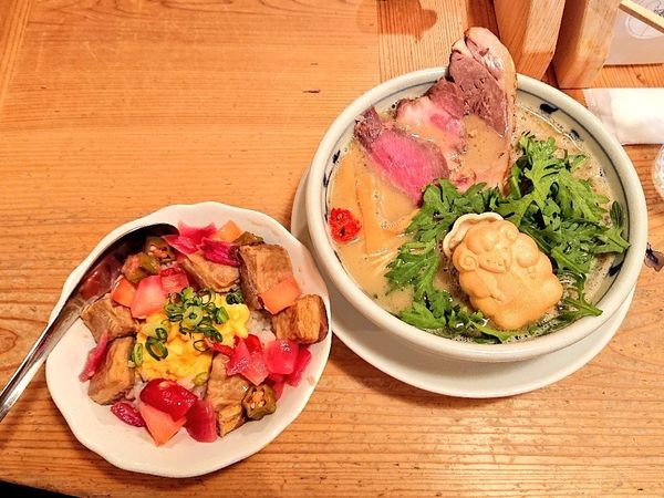 「白い羊、ひつじ南蛮丼」@ひつじそば 人と羊の写真