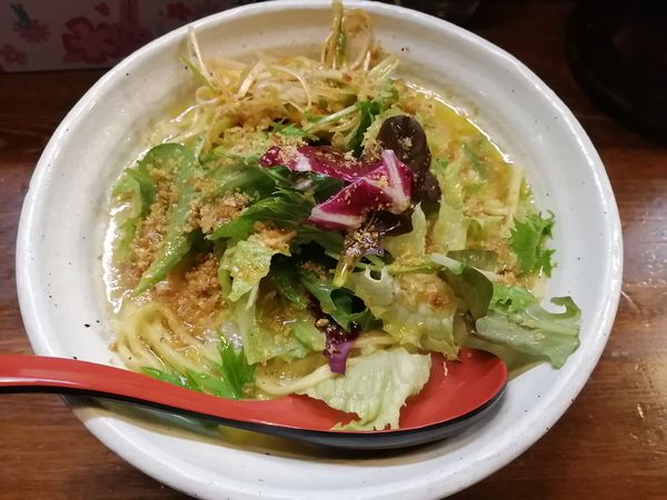 「塩らーめん　大盛　トリュフオイルかけ　850円」@『   』（無銘）の写真