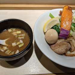 レディースつけ麺900円