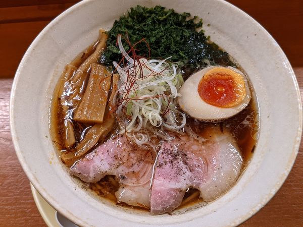 「魚元素淡麗醤油」@麺元素の写真