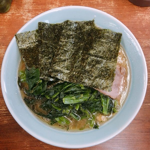 「ほうれん草増しラーメン」@横浜ラーメン 武蔵家 船橋店の写真