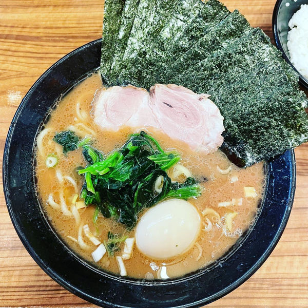 「味玉ラーメン（中）」@横浜家系らーめん 二代目 武道家の写真